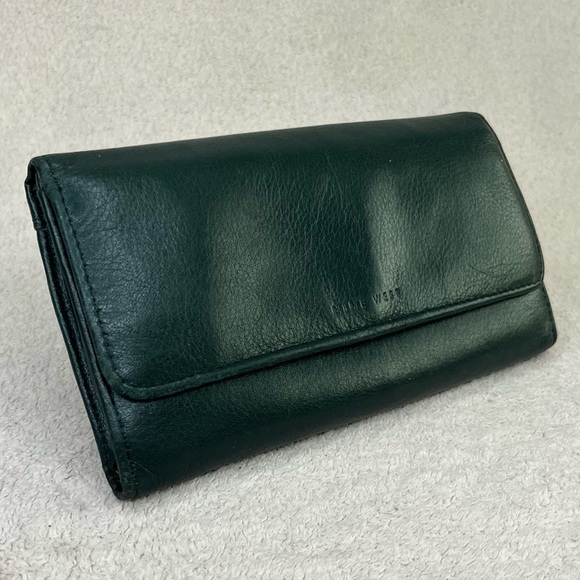 Vintage Nine West Genuine Leather Women’s Trifold Pocketbook Wallet-Dark Green - Picture 1 of 13